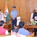 Jharkhand information commissioner oath : झारखंड के लोक भवन में आयोजित नवनियुक्त सूचना आयुक्तों के शपथ ग्रहण समारोह में हुए सम्मिलित, सभी का होगा पदभार ग्रहण Jharkhand information commissioner oath : झारखंड के लोक भवन में आयोजित नवनियुक्त सूचना आयुक्तों के शपथ ग्रहण समारोह में हुए सम्मिलित, सभी का होगा पदभार ग्रहण