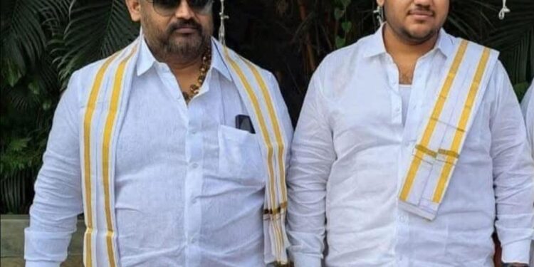 Jamshedpur bistupur dd bar case : बिष्टुपुर डीडी बार में हुए हमले में एक युवक प्रत्युष घायल है, जिंदगी और मौत से जूझ रहा है, बड़े पिता चंदन सिंह भाजपा के कार्यकर्ता रहे है, किया भावुक पोस्ट, कहा – एक फोन कॉल पार्टी का कोई नेता कर देता तो हिम्मत होती…..लेकिन…. Jamshedpur bistupur dd bar case : बिष्टुपुर डीडी बार में हुए हमले में एक युवक प्रत्युष घायल है, जिंदगी और मौत से जूझ रहा है, बड़े पिता चंदन सिंह भाजपा के कार्यकर्ता रहे है, किया भावुक पोस्ट, कहा – एक फोन कॉल पार्टी का कोई नेता कर देता तो हिम्मत होती…..लेकिन….