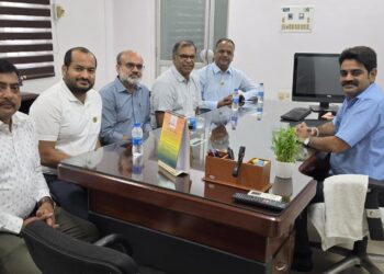 singhbhum chamber team meets income tax pcit : सिंहभूम चेंबर ऑफ कॉमर्स एंड इंडस्ट्री के प्रतिनिधिमंडल ने प्रधान मुख्य आयकर आयुक्त सलील मिश्रा से की शिष्टाचार भेंट, कई मुद्दों पर चर्चा