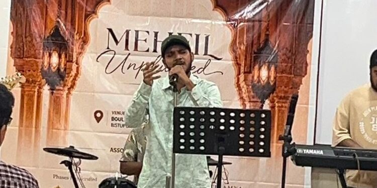 Jamshedpur Mehfil – मेहफिल अनप्लग्ड में सूफी और बॉलीवुड गीतों की बही सुरों की सरिता Jamshedpur Mehfil – मेहफिल अनप्लग्ड में सूफी और बॉलीवुड गीतों की बही सुरों की सरिता