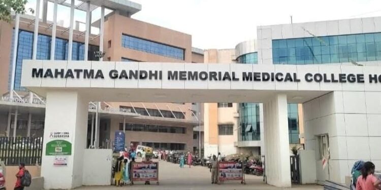 Jamshedpur mgm hospital security jawan – एमजीएम अस्पताल में सुरक्षा व्यवस्था कमजोर, 220 जवानों की जरूरत, तैनात सिर्फ 81