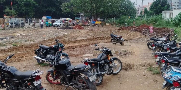 Jamshedpur mgm parking issue – एमजीएम अस्पताल में पार्किंग विवाद गर्माया, होमगार्ड डीएसपी ने होमगार्ड प्रभारी व पूर्व प्रभारी के जवान को अस्पताल की ड्यूटी से हटाया