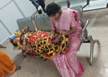 Jamshedpur mgm hospital – बरसात में बढ़ा मरीजों का दबाव, एमजीएम अस्पताल की इमरजेंसी व्यवस्था चरमराई Jamshedpur mgm hospital – बरसात में बढ़ा मरीजों का दबाव, एमजीएम अस्पताल की इमरजेंसी व्यवस्था चरमराई