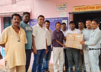 Jamshedpur rural – विधायक समीर मोहंती के प्रयास से चाकुलिया सीएचसी को मिला एक्स-रे पेपर Jamshedpur rural – विधायक समीर मोहंती के प्रयास से चाकुलिया सीएचसी को मिला एक्स-रे पेपर