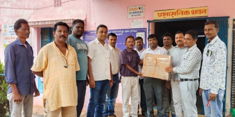 Jamshedpur rural – विधायक समीर मोहंती के प्रयास से चाकुलिया सीएचसी को मिला एक्स-रे पेपर