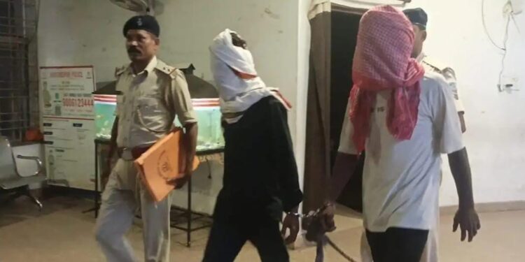 Jamshedpur police action – परसुडीह में महिला के घर में घुसकर मारपीट करने के मामले में तीन गिरफ्तार, भेजा गया जेल