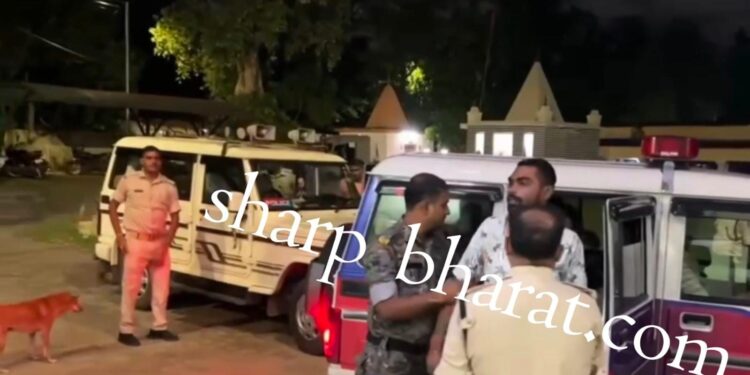 Jamshedpur police big catch : गोलमुरी के एक होटल में पुलिस की छापेमारी, रांची के रहने वाले तीन संदिग्ध हिरासत में, देखिये – video Jamshedpur police big catch : गोलमुरी के एक होटल में पुलिस की छापेमारी, रांची के रहने वाले तीन संदिग्ध हिरासत में, देखिये – video