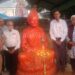 jamshedpur swami vivekanand tribute : टेल्को के भुवनेश्वरी मंदिर के स्वामी विवेकानंद की प्रतिमा पर सामाजिक कार्यकर्ताओं ने किये पुष्प अर्पित, स्वामी विवेकानंद की पुण्यतिथि पर दी श्रद्धांजलि jamshedpur swami vivekanand tribute : टेल्को के भुवनेश्वरी मंदिर के स्वामी विवेकानंद की प्रतिमा पर सामाजिक कार्यकर्ताओं ने किये पुष्प अर्पित, स्वामी विवेकानंद की पुण्यतिथि पर दी श्रद्धांजलि