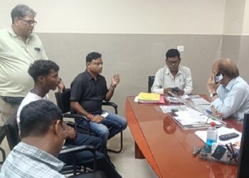 Jamshedpur mgm helth map center in question : सबर मरीज के एक्सरे के लिए एमजीएम के हेल्थ मैप सेंटर ने मांगे पैसे, मरीज के बेटे ने एक्सरे नहीं होने से पिता की मौत का लगाया आरोप,अस्पताल अधीक्षक ने उपाधीक्षक को दिये मामले की जांच के आदेश  
