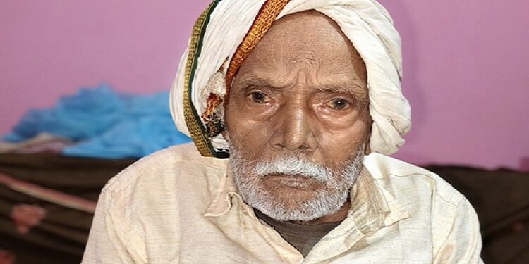 Jamshedpur journalist’s father passes away : शार्प भारत के पत्रकार कौशल किशोर सिंह को पितृशोक, पिता एकराम प्रसाद का 91 वर्ष की आयु में हुआ निधन Jamshedpur journalist’s father passes away : शार्प भारत के पत्रकार कौशल किशोर सिंह को पितृशोक, पिता एकराम प्रसाद का 91 वर्ष की आयु में हुआ निधन