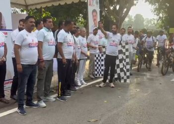 Jamshedpur cycle rally : झारखंड राज्य युवा आयोग की 22 किलोमीटर एचआइवी/एड्स जागरूकता साइकिल रैली आयोजित, पुरुष वर्ग में सरोज सुंडी व महिला वर्ग में सविता सरदार ने मारी बाजी, सभी 190 प्रतिभागियों को मिला सहभागिता प्रमाण पत्र Jamshedpur cycle rally : झारखंड राज्य युवा आयोग की 22 किलोमीटर एचआइवी/एड्स जागरूकता साइकिल रैली आयोजित, पुरुष वर्ग में सरोज सुंडी व महिला वर्ग में सविता सरदार ने मारी बाजी, सभी 190 प्रतिभागियों को मिला सहभागिता प्रमाण पत्र