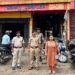 jamshedpur fire enquiry : जमशेदपुर के उपायुक्त के निर्देशानुसार शहरी क्षेत्र के विभिन्न प्रतिष्ठानों में की गई अग्नि सुरक्षा मानकों की सघन जांच, छह टीमों ने अलग-अलग संस्थान व प्रतिष्ठान का किया औचक निरीक्षण jamshedpur fire enquiry : जमशेदपुर के उपायुक्त के निर्देशानुसार शहरी क्षेत्र के विभिन्न प्रतिष्ठानों में की गई अग्नि सुरक्षा मानकों की सघन जांच, छह टीमों ने अलग-अलग संस्थान व प्रतिष्ठान का किया औचक निरीक्षण