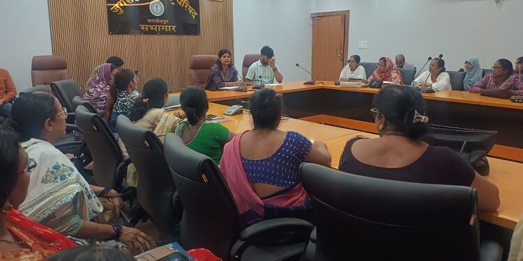 jamshedpur dbt transfer : जमशेदपुर में सामाजिक सुरक्षा योजनाओं के लाभुकों को डीबीटी के माध्यम से किया गया राशि का भुगतान, मंइयां सम्मान योजना के 2.85 लाख व सर्वजन पेंशन योजना के 2.48 लाख से अधिक लाभुक हुए लाभान्वित