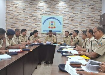 Kolhan dig reviews dd bar murder case : कोल्हान डीआइजी ने की डीडी बार हत्याकांड मामले की समीक्षा, पुलिस अधिकारियों को दिये मामले की जांच शीघ्र पूरी कराने के निर्देश