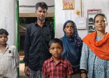 Jamshedpur missing chils found : आजादनगर क्षेत्र से लापता छह वर्षीय आयुष को पुलिस ने चंद घंटों में किया बरामद, आवश्यक वैधानिक कार्रवाई के बाद परिजनों को किया गया सुपुर्द