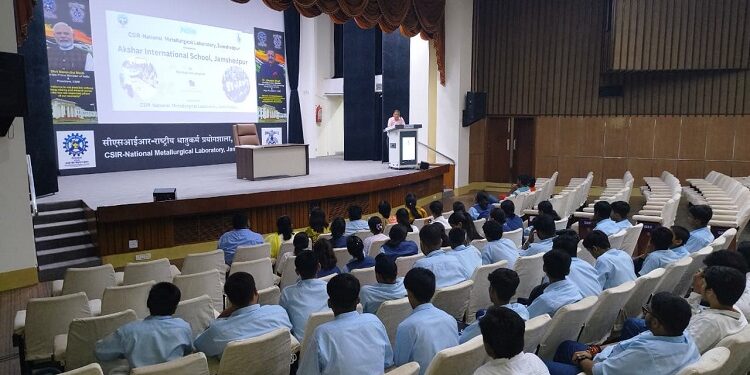 Jamshedpur asisc zonal competition : केपीएस कदमा में एएसआइएससी जोनल वक्तृत्व प्रतियोगिता 2026 आयोजित, प्रतियोगिता में एएसआइएससी से संबद्ध 28 स्कूलों के 81 बच्चे हुए शामिल