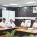 jamshedpur water meeting : जमशेदपुर के उपायुक्त ने की पेयजल एवं स्वच्छता विभाग की समीक्षा बैठक, योजनाओं के समयबद्ध क्रियान्वयन एवं जन शिकायतों के त्वरित निष्पादन के दिए निर्देश jamshedpur water meeting : जमशेदपुर के उपायुक्त ने की पेयजल एवं स्वच्छता विभाग की समीक्षा बैठक, योजनाओं के समयबद्ध क्रियान्वयन एवं जन शिकायतों के त्वरित निष्पादन के दिए निर्देश