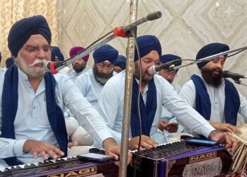 Adityapur amritvela samagam : गम्हरिया गुरुद्वारा के अमृतवेला समागम में गुरुवाणी कीर्तन से भक्तिमय हुआ माहौल, जमशेदपुर व आसपास से आई संगत ने लिया आध्यात्मिक वातावरण का आनंद Adityapur amritvela samagam : गम्हरिया गुरुद्वारा के अमृतवेला समागम में गुरुवाणी कीर्तन से भक्तिमय हुआ माहौल, जमशेदपुर व आसपास से आई संगत ने लिया आध्यात्मिक वातावरण का आनंद