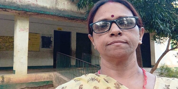 jamshedpur sad news : साकची की रहने वाली टीचर की सड़क हादसे में मौत, हेलमेट भी हो गया चूर चूर jamshedpur sad news : साकची की रहने वाली टीचर की सड़क हादसे में मौत, हेलमेट भी हो गया चूर चूर