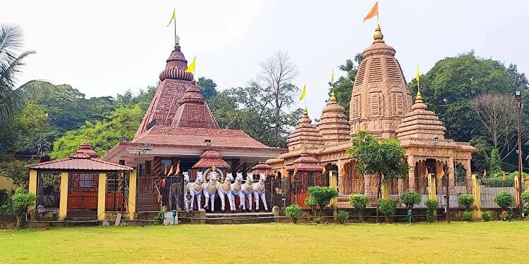 jamshedpur surya mandir : सिदगोड़ा सूर्य मंदिर समिति 17 अगस्त को तीसरी सोमवारी पर निकालेगी सामूहिक जलाभिषेक यात्रा, हजारों शिवभक्त करेंगे बाबा भोलेनाथ का जलाभिषेक, सूर्य मंदिर कमेटी ने शुरू की तैयारी jamshedpur surya mandir : सिदगोड़ा सूर्य मंदिर समिति 17 अगस्त को तीसरी सोमवारी पर निकालेगी सामूहिक जलाभिषेक यात्रा, हजारों शिवभक्त करेंगे बाबा भोलेनाथ का जलाभिषेक, सूर्य मंदिर कमेटी ने शुरू की तैयारी