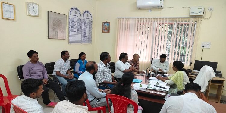 Jamshedpur rural hospital management committee meeting : चाकुलिया अस्पताल प्रबंधन समिति की बैठक आयोजित, स्वास्थ्य से संबंधित कार्यक्रमों पर हुई चर्चा