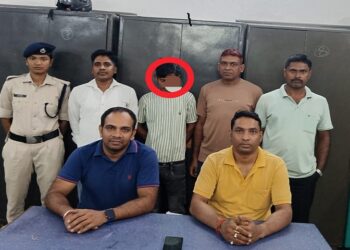tatanagar police success : टाटानगर रेल पुलिस की सफलता, मोबाइल चोर पकड़ाया