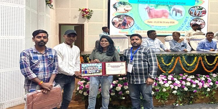 jharkhand janseva sangha trust : झारखंड राज्य जीव-जंतु कल्याण बोर्ड के प्रशिक्षण में जन सेवा संघ ट्रस्ट, जमशेदपुर को किया गया सम्मानित, पशु सेवा को मिला सम्मान jharkhand janseva sangha trust : झारखंड राज्य जीव-जंतु कल्याण बोर्ड के प्रशिक्षण में जन सेवा संघ ट्रस्ट, जमशेदपुर को किया गया सम्मानित, पशु सेवा को मिला सम्मान