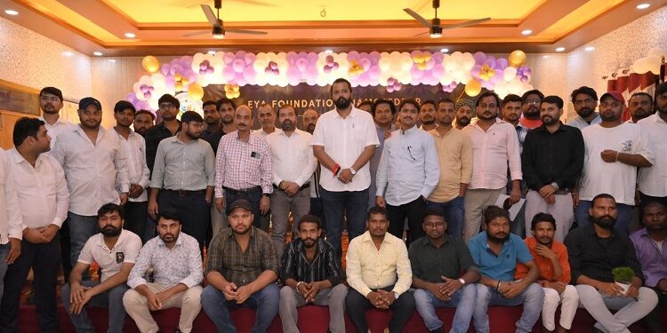 jamshedpur EYA Foundation : इया फाउंडेशन ने मनाई तीसरी वर्षगांठ, “चैंपियन नाइट” में 140 से अधिक समाजसेवियों का हुआ सम्मान jamshedpur EYA Foundation : इया फाउंडेशन ने मनाई तीसरी वर्षगांठ, “चैंपियन नाइट” में 140 से अधिक समाजसेवियों का हुआ सम्मान