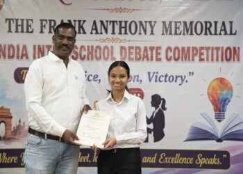 Jamshedpur frank anthony memorial debate : बेल्डीह चर्च स्कूल में ऑल इंडिया फ्रैंक एंथनी मेमोरियल डिबेट आयोजित, केपीएस कदमा बनी बेस्ट टीम, केपीएस मानगो रनर अप