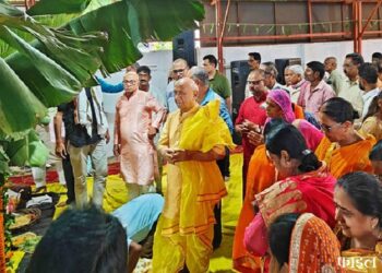 Jamshedpur ramarcha puja : विधायक सरयू राय के यहां इस बार 21 नवंबर को होगी रामार्चा पूजा, गुरु पूर्णिमा की जगह देवउठान एकादशी पर होगा आयोजन, विधायक ने श्रद्धालुओं और शुभचिंतकों को किया आमंत्रित Jamshedpur ramarcha puja : विधायक सरयू राय के यहां इस बार 21 नवंबर को होगी रामार्चा पूजा, गुरु पूर्णिमा की जगह देवउठान एकादशी पर होगा आयोजन, विधायक ने श्रद्धालुओं और शुभचिंतकों को किया आमंत्रित