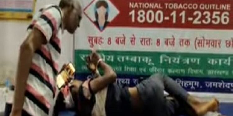 Jamshedpur rural three injured in bike collision : चाकुलिया-केरूकोचा मार्ग पर दो बाइकों में टक्कर, तीन युवक घायल, गंभीर रूप से जख्मी दो झाड़ग्राम रेफर
