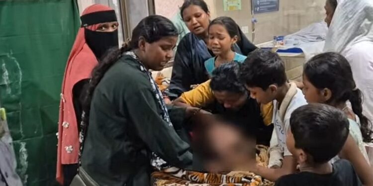 Jamshedpur lady suicide : मानगो जाकिरनगर में विवाहिता ने फांसी लगाकर की आत्महत्या, हैदराबाद में नौकरी कर रहे पति से बात करने के बाद लगाई फांसी Jamshedpur lady suicide : मानगो जाकिरनगर में विवाहिता ने फांसी लगाकर की आत्महत्या, हैदराबाद में नौकरी कर रहे पति से बात करने के बाद लगाई फांसी