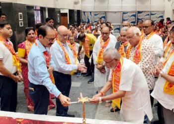 Jamshedpur vipra foundation : विप्र फाउंडेशन ने सामाजिक एकजुटता और महिला सहभागिता पर दिया जोर, पूर्वी सिंहभूम जिला विप्र फाउंडेशन की नई कार्यकारिणी ने पदभार संभाला