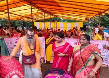 Jamshedpur gau samman abhiyan : गौ सम्मान अभियान दिवस पर उमड़ा जनसैलाब, डीसी को सौंपा गया पांच लाख से अधिक हस्ताक्षर युक्त प्रतिवेदन