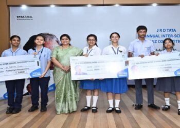 tata steel inter school jrd tata quiz : टाटा स्टील ने जेआरडी टाटा की 122वीं जयंती के अवसर पर जेआरडी टाटा वार्षिक इंटर – स्कूल क्विज़ प्रतियोगिता 2026 का किया आयोजन, कॉन्वेंट की छात्राओं ने मारी बाजी tata steel inter school jrd tata quiz : टाटा स्टील ने जेआरडी टाटा की 122वीं जयंती के अवसर पर जेआरडी टाटा वार्षिक इंटर – स्कूल क्विज़ प्रतियोगिता 2026 का किया आयोजन, कॉन्वेंट की छात्राओं ने मारी बाजी