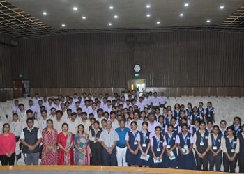 Jamshedpur csir nml : सेंट्रल पब्लिक स्कूल के विद्यार्थियों ने किया सीएसआइआर-एनएमएल का भ्रमण, छात्रों ने जाना वैज्ञानिक दृष्टिकोण, अनुसंधान व नवाचार का महत्व Jamshedpur csir nml : सेंट्रल पब्लिक स्कूल के विद्यार्थियों ने किया सीएसआइआर-एनएमएल का भ्रमण, छात्रों ने जाना वैज्ञानिक दृष्टिकोण, अनुसंधान व नवाचार का महत्व