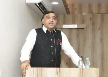 Jamshedpur new electricity and drinking water connections issue – टाटा कमांड क्षेत्र में ऑक्यूपेंसी सर्टिफिकेट के अभाव में नव-निर्मित भवनों को बिजली व पेयजल का नया कनेक्शन नहीं दिए जानें पर एफजेसीसीआइ उपाध्यक्ष विजय आनंद मूनका ने जताई आपत्ति, कहा- दोहरा मापदण्ड नहीं चलेगा Jamshedpur new electricity and drinking water connections issue – टाटा कमांड क्षेत्र में ऑक्यूपेंसी सर्टिफिकेट के अभाव में नव-निर्मित भवनों को बिजली व पेयजल का नया कनेक्शन नहीं दिए जानें पर एफजेसीसीआइ उपाध्यक्ष विजय आनंद मूनका ने जताई आपत्ति, कहा- दोहरा मापदण्ड नहीं चलेगा
