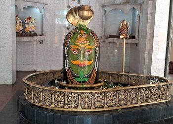 Jamshedpur kanwariya : परमहंस लक्ष्मीनाथ गोस्वामी मंदिर बिस्टुपुर से 45 कांवरियों का जत्था सुल्तानगंज के लिए शनिवार को होगा रवाना