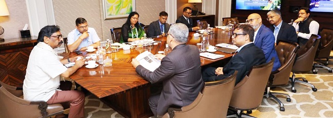 Jharkhand IT development : आर्टिफिशियल इंटेलिजेंस आधारित सुशासन एवं डिजिटल नवाचार के माध्यम से झारखंड को देश का अग्रणी एआई राज्य बनाने की दिशा में सरकार का रोडमैप, 1150 करोड़ रुपये का सरकार एआई पर करेगी निवेश, 10 हजार करोड़ का निवेश आकर्षित करने का लक्ष्य Jharkhand IT development : आर्टिफिशियल इंटेलिजेंस आधारित सुशासन एवं डिजिटल नवाचार के माध्यम से झारखंड को देश का अग्रणी एआई राज्य बनाने की दिशा में सरकार का रोडमैप, 1150 करोड़ रुपये का सरकार एआई पर करेगी निवेश, 10 हजार करोड़ का निवेश आकर्षित करने का लक्ष्य