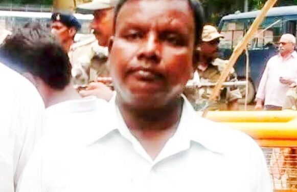 Jamshedpur court sad news : परसुडीह निवासी अधिवक्ता का निधन, एक माह पहले पत्नी का भी हुआ था निधन