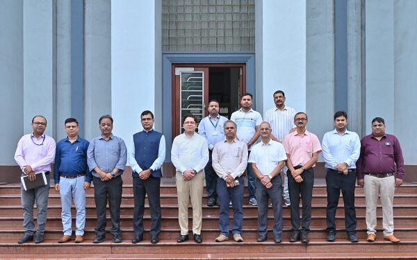 nml visit of foreign service officers : आइएफएस अधिकारियों ने किया सीएसआईआर-एनएमएल का भ्रमण, अनुसंधान सुविधाओं को सराहा