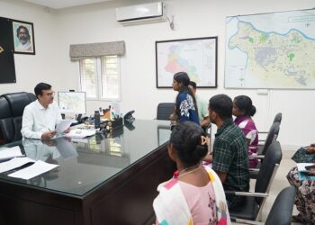 Jamshedpur SIR : विशेष गहन पुनरीक्षण एसआईआर 2026 : शहरी क्षेत्र के मतदान केंद्रों पर 26 एवं 27 जुलाई को लगेगा विशेष कैंप Jamshedpur SIR : विशेष गहन पुनरीक्षण एसआईआर 2026 : शहरी क्षेत्र के मतदान केंद्रों पर 26 एवं 27 जुलाई को लगेगा विशेष कैंप