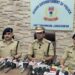 Jamshedpur bistupur dd bar : बिष्टुपुर डीडी बार में कातिलाना हमला करने के मामले में तीन नाबालिग गिरफ्तार, पहले से पकड़े गये दो लोग को रिमांड पर लिया, देखिए – video