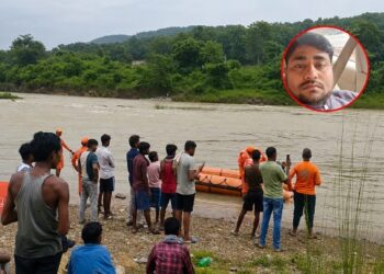 Saraikela chandil drowning case : जायदा पुल के पास नदी में डूबे ट्रेलर चालक का शव बरामद, दिल्ली का रहने वाला था चालक Saraikela chandil drowning case : जायदा पुल के पास नदी में डूबे ट्रेलर चालक का शव बरामद, दिल्ली का रहने वाला था चालक