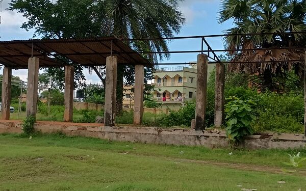 Jamshedpur rural villagers issue – यूसिल की जादूगोड़ा कॉलोनी साप्ताहिक हाट बदहाल, टिक्की मुखी ने यूसिल प्रबंधन से चबूतरा निर्माण एवं सौंदर्यीकरण की उठायी मांग Jamshedpur rural villagers issue – यूसिल की जादूगोड़ा कॉलोनी साप्ताहिक हाट बदहाल, टिक्की मुखी ने यूसिल प्रबंधन से चबूतरा निर्माण एवं सौंदर्यीकरण की उठायी मांग