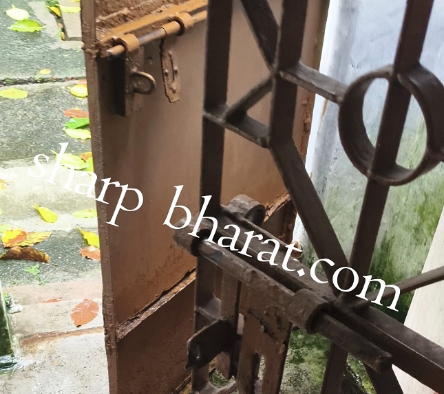 Jamshedpur theft – टेल्को में टाटा मोटर्स कर्मचारी के बंद घर में चोरी, ताला तोड़कर लाखों के गहने व नकदी पर किया हाथ साफ Jamshedpur theft – टेल्को में टाटा मोटर्स कर्मचारी के बंद घर में चोरी, ताला तोड़कर लाखों के गहने व नकदी पर किया हाथ साफ