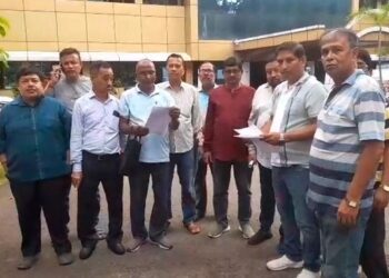 Jamshedpur public appeal : करनडीह में सरकारी नाली बंद किए जाने से ग्रामीणों में आक्रोश, उपायुक्त से हस्तक्षेप की मांग