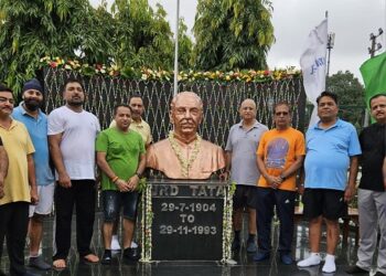 Jamshedpur tribute to JRD Tata : भारत रत्न जेआरडी टाटा की जयंती पर कुलवंत सिंह बंटी ने दी श्रद्धांजलि