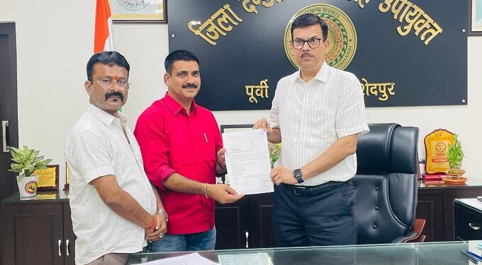 Jamshedpur rath yatra : जमशेदपुर में 16 जुलाई को निकलेगी रथयात्रा, सुरक्षा और ट्रैफिक व्यवस्था को लेकर हिन्दू पीठ ने जमशेदपुर के डीसी – एसएसपी को सौंपा ज्ञापन