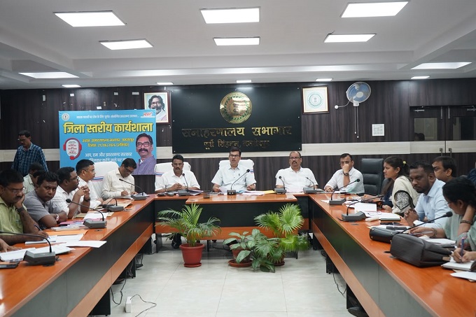 Jamshedpur dc meeting : जमशेदपुर के उपायुक्त ने की जिला योजना, ग्रामीण विकास, डीएमएफटी, नीति आयोग तथा सांसद-विधायक निधि से संचालित योजनाओं के क्रियान्वयन की बैठक, विकास योजनाओं में गुणवत्ता, समयबद्धता एवं जवाबदेही सुनिश्चित करें सभी विभाग